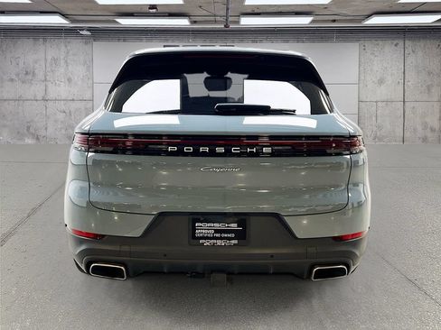 Certified 2024 Porsche Cayenne AWD/4WD image 10
