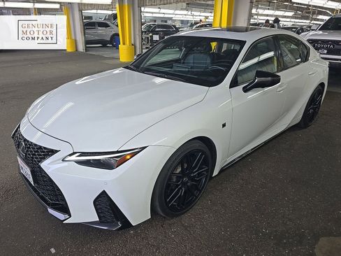 Used 2024 Lexus IS 500 RWD image 1