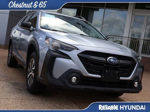 Used 2023 Subaru Outback Premium AWD/4WD image 7