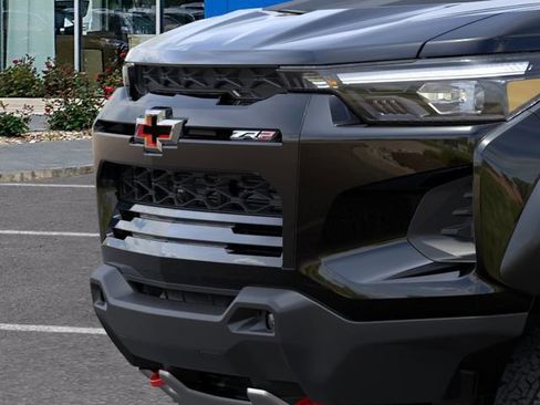 New 2026 Chevrolet Colorado ZR2 w/ Technology Package AWD/4WD image 13