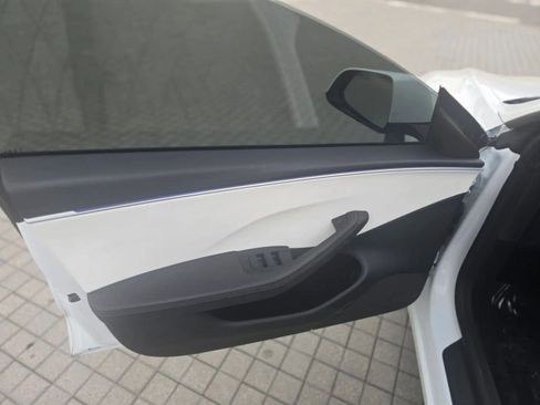 Used 2025 Tesla Model 3 Long Range RWD image 26
