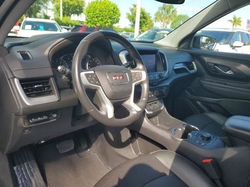 Used 2022 GMC Terrain SLT w/ Tech Package FWD image 13