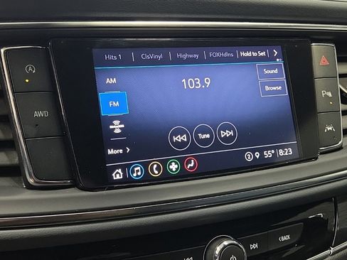 Used 2023 Buick Enclave Essence image 20