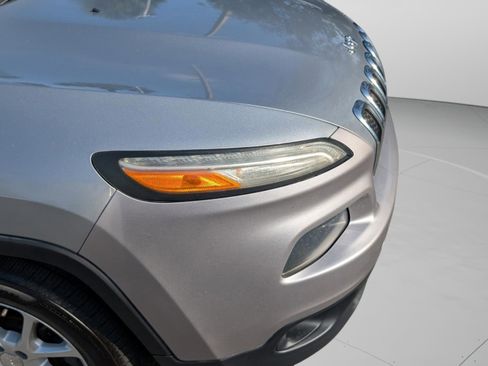 Used 2014 Jeep Cherokee Latitude image 27