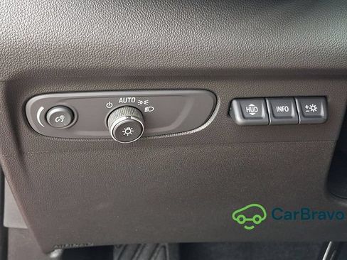 Certified 2021 Buick Envision Essence w/ Technology Package I FWD image 24