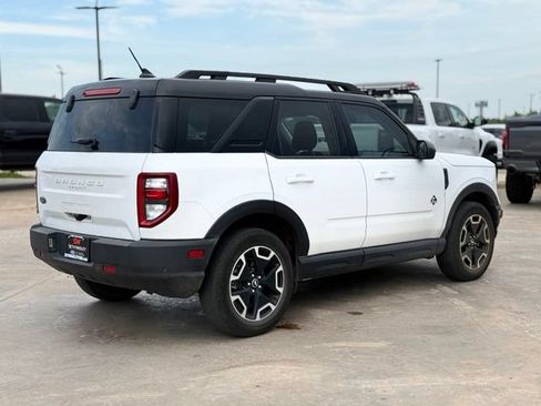Used 2023 Ford Bronco Sport Outer Banks w/ Tech Package AWD/4WD image 2