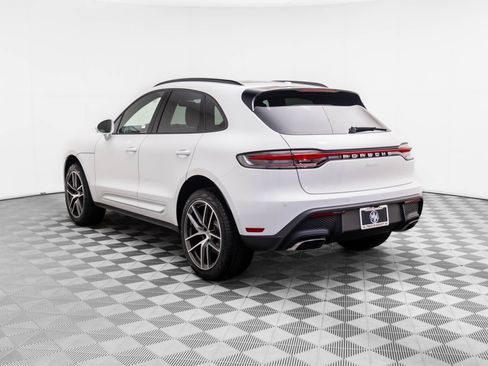 Used 2026 Porsche Macan AWD/4WD image 3