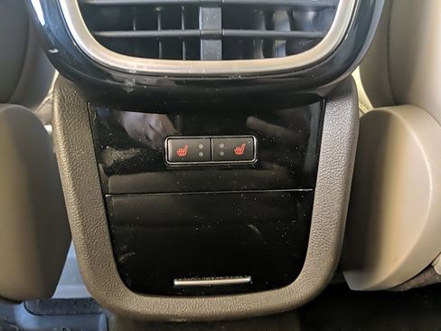 Certified 2022 Lincoln Nautilus Reserve w/ Luxury Package image 14