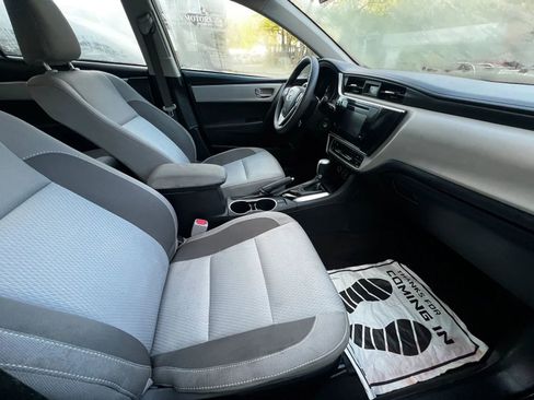 Used 2019 Toyota Corolla LE FWD image 11