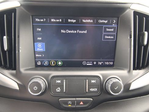 Used 2024 GMC Terrain SLT FWD image 28