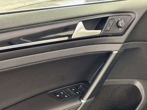 Used 2015 Volkswagen Golf TDI SEL image 15