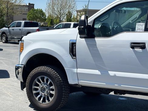 Used 2017 Ford F350 XLT w/ XLT Value Package AWD/4WD image 6