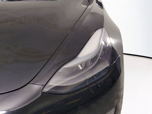 Used 2023 Tesla Model 3 Standard Range RWD image 10