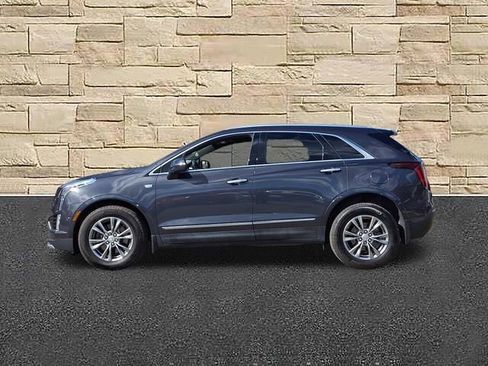 Used 2023 Cadillac XT5 Premium Luxury image 2