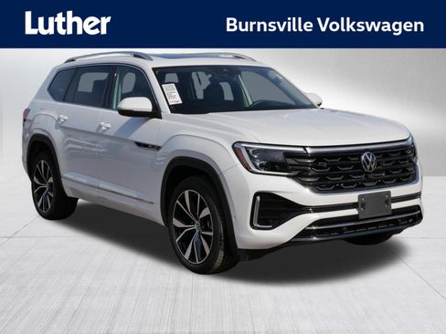Certified 2024 Volkswagen Atlas SEL Premium R-Line image 1