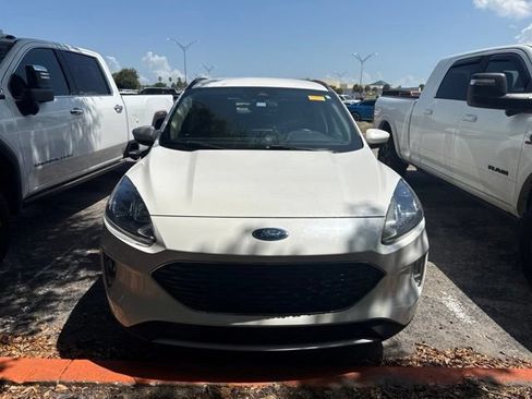 Used 2020 Ford Escape SEL FWD image 2