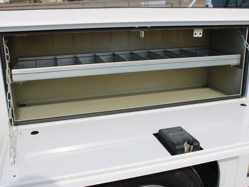 Used 2025 Ford F250 XL w/ XL Chrome Package RWD image 15