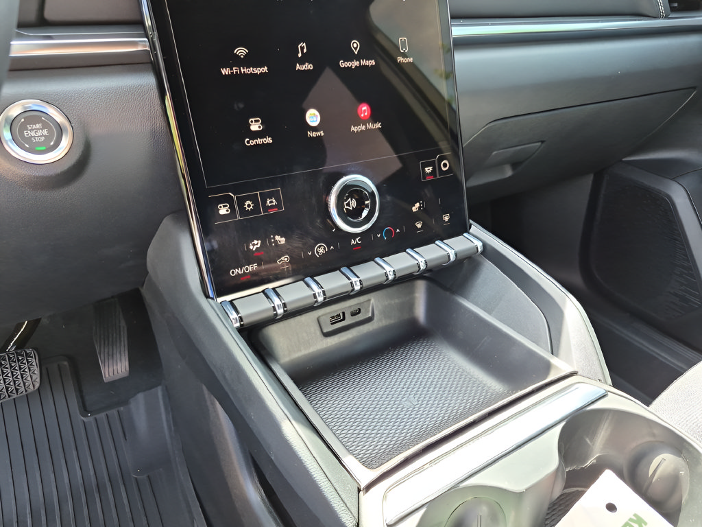 New 2027 GMC Terrain Elevation w/ LPO, Floor Liner Package FWD image 25