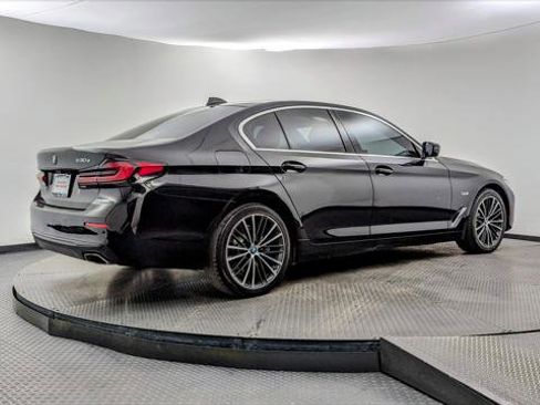 Used 2023 BMW 530e image 8