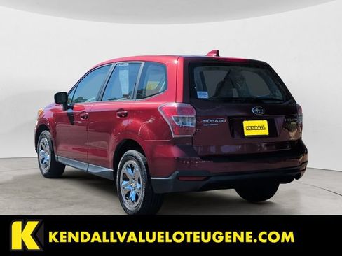 Used 2016 Subaru Forester 2.5i AWD/4WD image 7