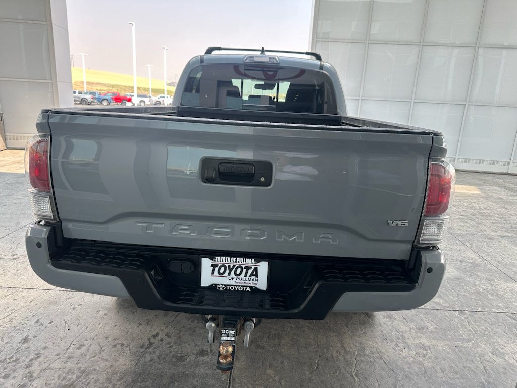 Used 2020 Toyota Tacoma TRD Off-Road w/ Technology Package AWD/4WD image 7