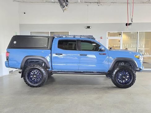 Used 2018 Toyota Tacoma TRD Pro image 4