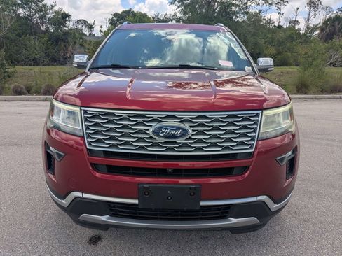 Used 2018 Ford Explorer Platinum AWD/4WD image 2