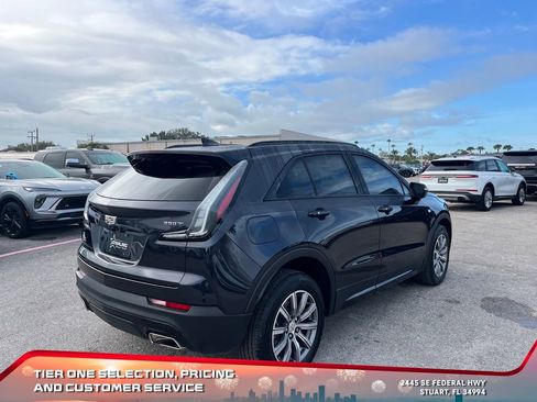Used 2023 Cadillac XT4 Sport w/ Enhanced Visibility Package image 7