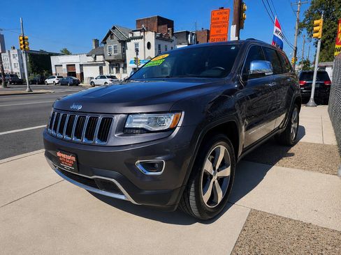 Used 2016 Jeep Grand Cherokee Limited w/ Luxury Group II AWD/4WD image 4