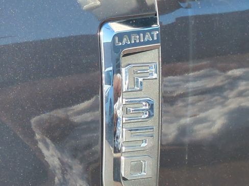 Used 2017 Ford F350 Lariat w/ Chrome Package image 13