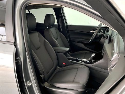 Used 2026 Buick Encore GX Preferred w/ Comfort Package image 10