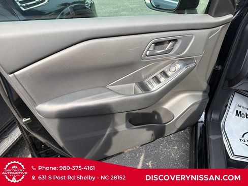 Certified 2025 Nissan Rogue S AWD/4WD image 10
