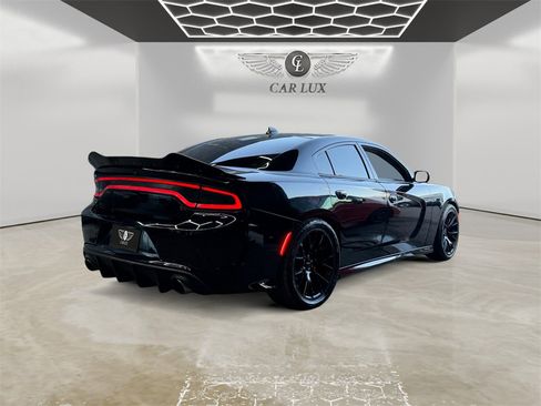 Used 2016 Dodge Charger SRT Hellcat w/ Harman/Kardon Audio Group image 5