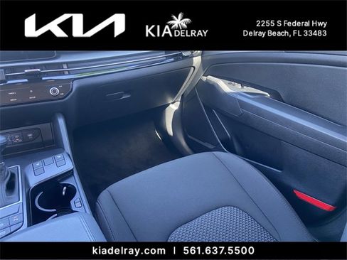Used 2026 Kia Sportage LX w/ LX Convenience Package image 13