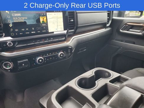 Used 2024 GMC Sierra 3500 SLE w/ SLE Value Package AWD/4WD image 18