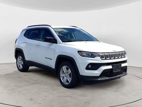 Used 2022 Jeep Compass Latitude AWD/4WD image 7