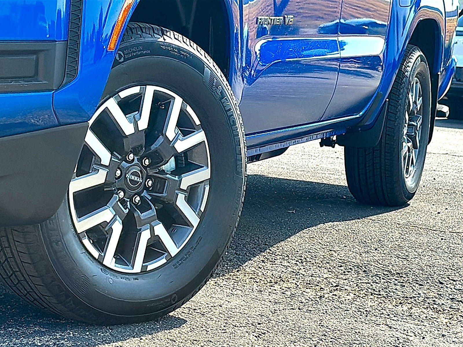 New 2027 Nissan Frontier SV w/ All-Weather Content Package RWD image 3