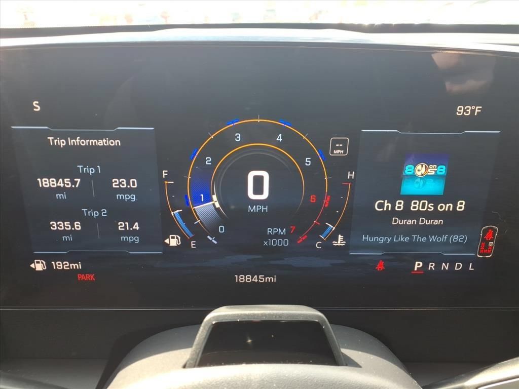 Used 2025 Chevrolet Traverse LT w/ Enhanced Driving Package FWD image 23
