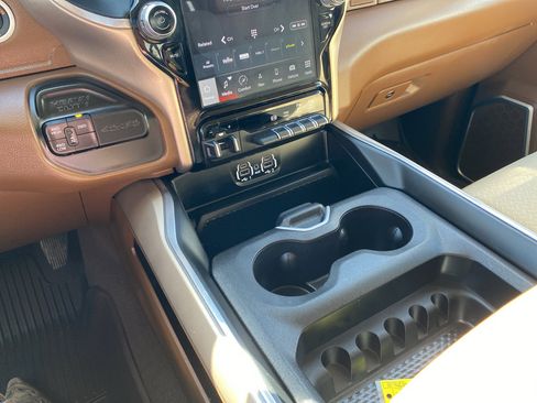 Used 2022 RAM 3500 Laramie image 10