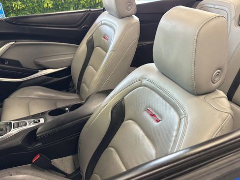 Used 2018 Chevrolet Camaro SS RWD image 52