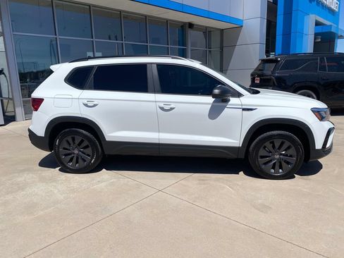Used 2023 Volkswagen Taos S FWD image 6