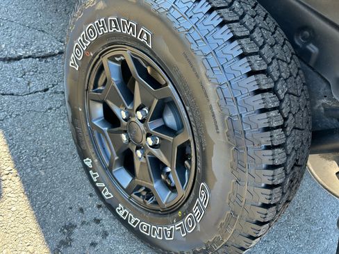 Used 2023 Jeep Wrangler Unlimited w/ Cold Weather Group image 17