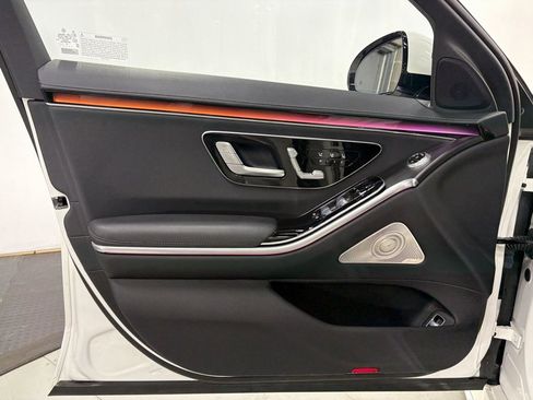 Used 2023 Mercedes-Benz S 500 4MATIC w/ AMG Line image 5