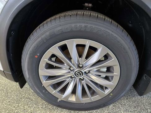 Certified 2025 MAZDA CX-90 3.3 Turbo w/ Preferred Package image 17