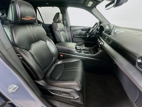 Certified 2023 Honda Pilot TrailSport image 7