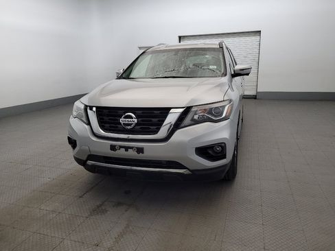 Used 2020 Nissan Pathfinder SL AWD/4WD image 15