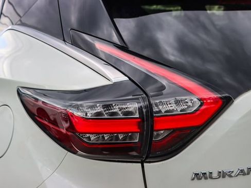 Used 2020 Nissan Murano SV image 7