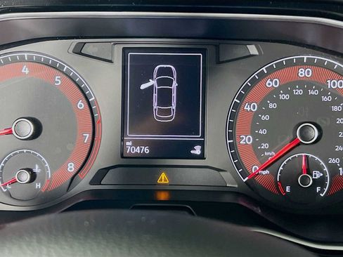 Used 2019 Volkswagen Jetta SE w/ Cold Weather Package image 12