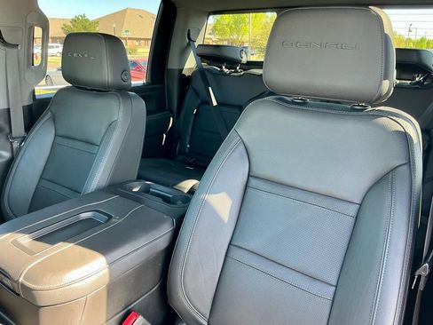 Used 2022 GMC Sierra 3500 Denali w/ Denali Ultimate Package AWD/4WD image 42
