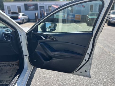 Used 2015 MAZDA MAZDA3 i Grand Touring image 14